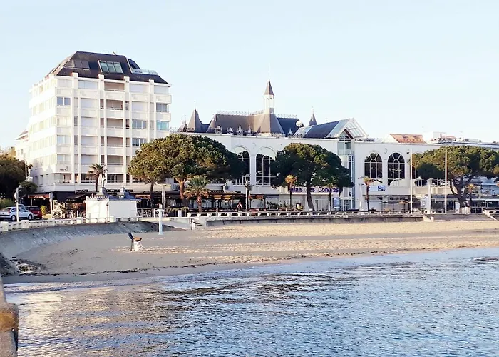 Apartment T3 Lumineux 50m Centre Avec Parking Et Wifi - Fr-1-420-60 *